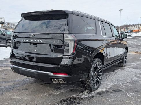 New 2026 Chevrolet Suburban High Country image 7