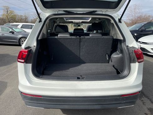 Used 2019 Volkswagen Tiguan SE w/ Panoramic Sunroof Package image 8