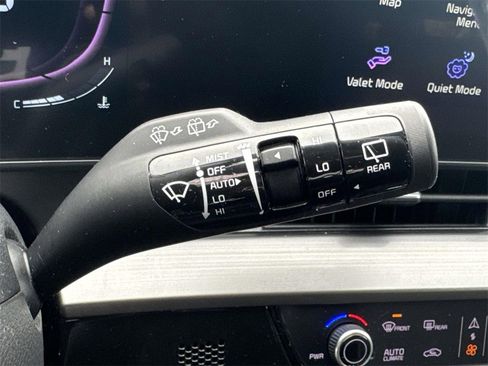 Used 2023 Kia Sportage EX image 24