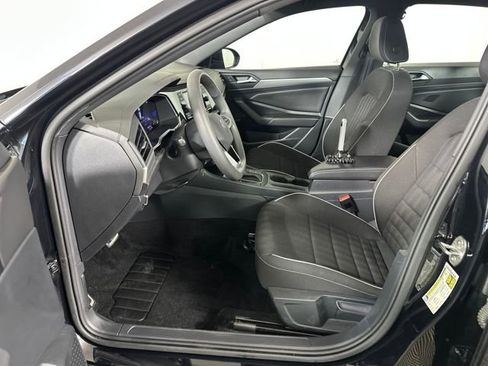 Used 2023 Volkswagen Jetta Sport image 11