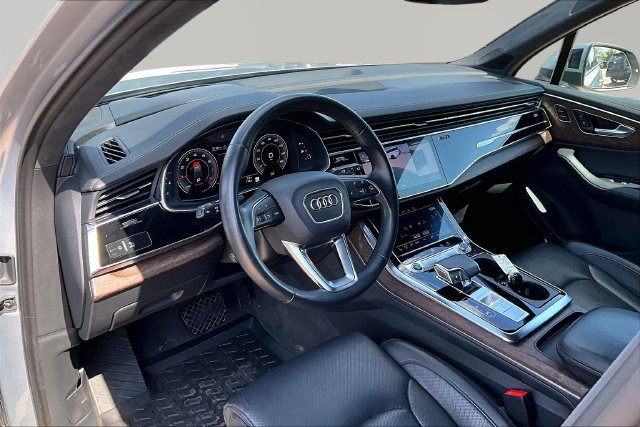 Used 2023 Audi Q7 3.0T Prestige w/ Prestige Package AWD/4WD image 13