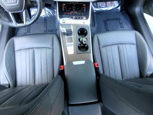 Used 2023 Audi A6 Premium Plus image 18