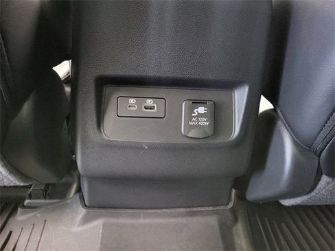 Used 2023 Nissan Frontier PRO-4X w/ Pro-4X Premium Package image 15