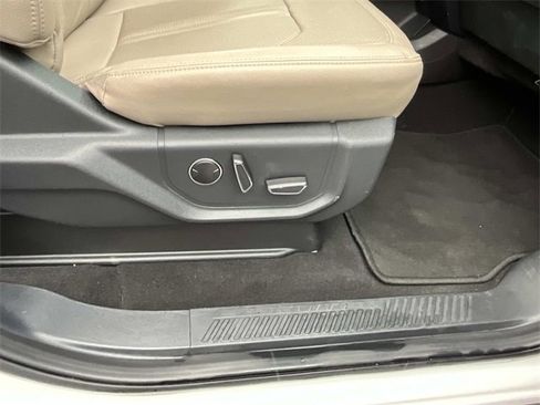 Used 2023 Ford Expedition Limited image 26