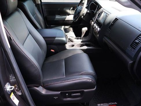 Used 2021 Toyota Sequoia TRD Pro AWD/4WD image 29