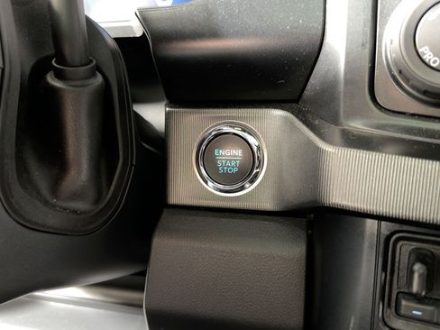 Used 2024 Ford F250 Platinum image 26