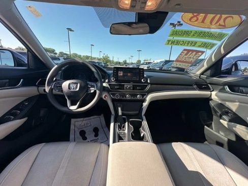 Used 2018 Honda Accord EX image 14