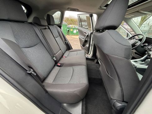 Used 2025 Toyota RAV4 XLE image 25