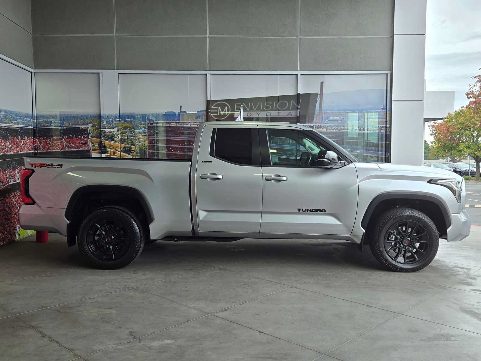 Used 2024 Toyota Tundra Limited w/ TRD Off-Road Package AWD/4WD image 4
