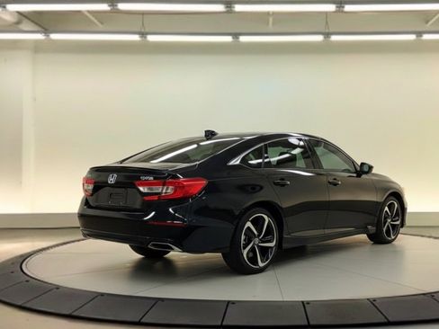 Used 2019 Honda Accord Sport image 5