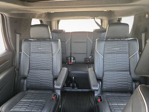 Used 2023 Cadillac Escalade Premium Luxury Platinum AWD/4WD image 41