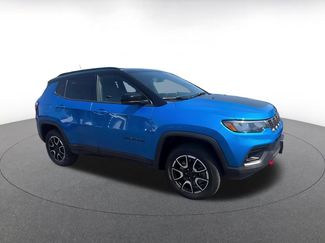 Used 2025 Jeep Compass Trailhawk AWD/4WD video 2
