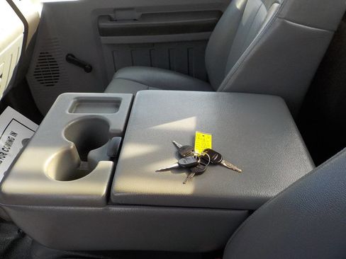 Used 2013 Ford F250 XL AWD/4WD image 24