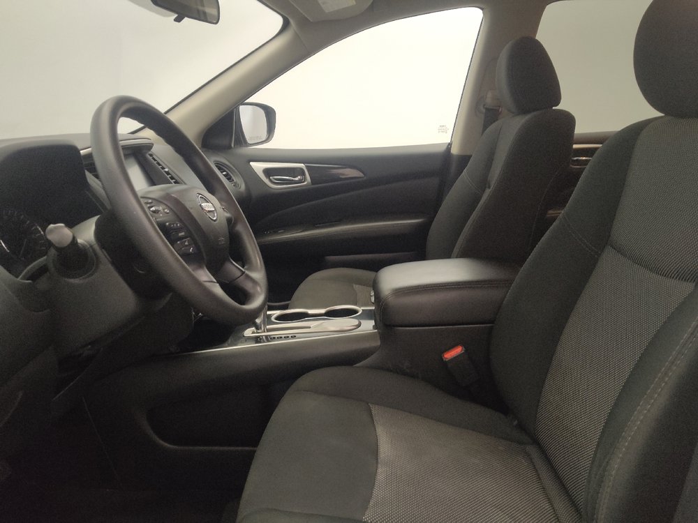 Used 2019 Nissan Pathfinder S FWD image 17