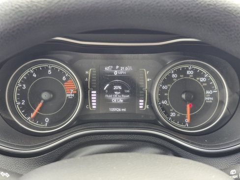 Used 2019 Jeep Cherokee Latitude w/ Popular Appearance Group AWD/4WD image 10