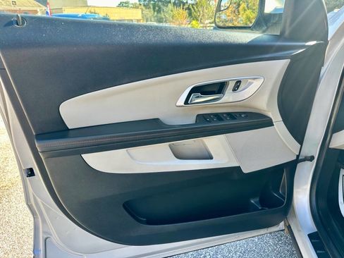 Used 2014 Chevrolet Equinox LT w/ Driver Convenience Package image 11