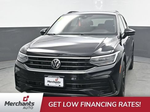 Used 2024 Volkswagen Tiguan SE R-Line AWD/4WD image 2