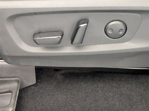 Used 2022 Nissan Pathfinder SL image 13