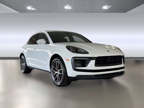 Used 2023 Porsche Macan S AWD/4WD image 7