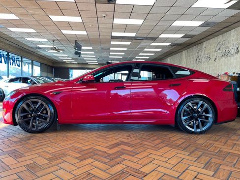 Used 2022 Tesla Model S Plaid image 6
