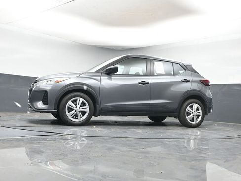 Used 2024 Nissan Kicks S image 24