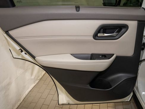 Certified 2023 Nissan Rogue SV w/ SV Premium B Package image 11