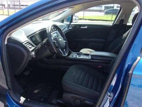 Used 2018 Ford Fusion S w/ Equipment Group 101A FWD image 10