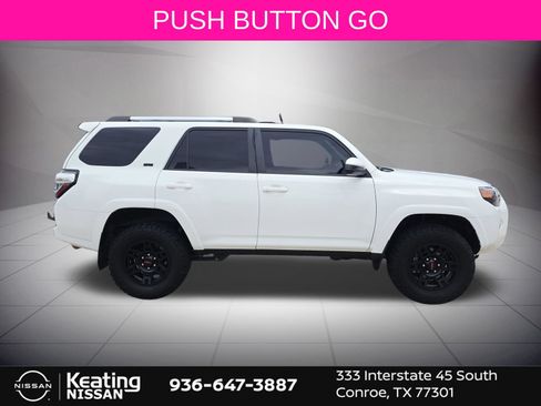 Used 2022 Toyota 4Runner SR5 AWD/4WD image 5