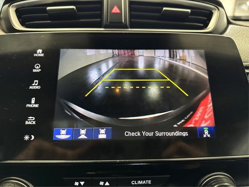 Used 2018 Honda CR-V Touring image 30