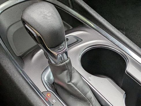 Used 2022 Chevrolet Malibu LT image 9