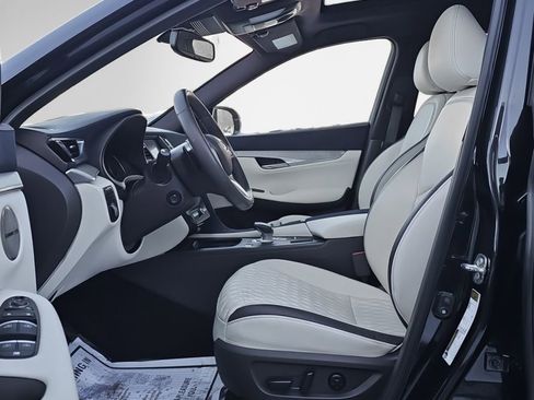 Used 2022 INFINITI QX50 Autograph image 12