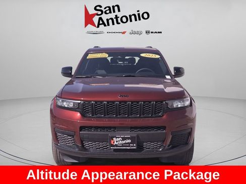 New 2025 Jeep Grand Cherokee L Altitude RWD image 3