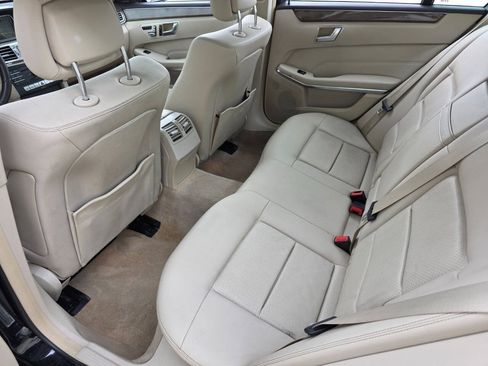 Used 2016 Mercedes-Benz E 350 4MATIC Sedan image 29