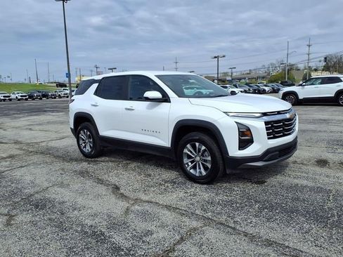 Used 2025 Chevrolet Equinox LT image 8