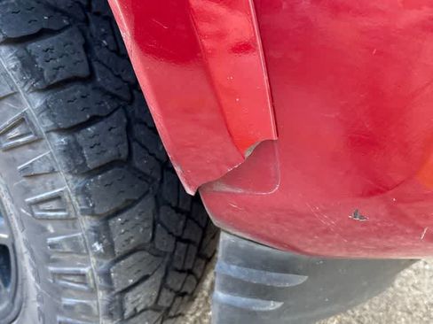 Used 2022 Toyota Tacoma SR5 RWD image 4