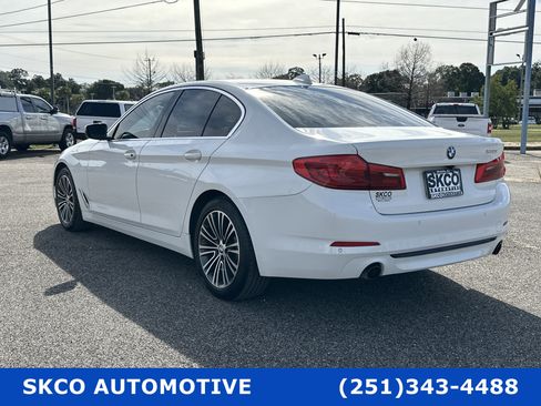 Used 2019 BMW 530i w/ Convenience Package image 3