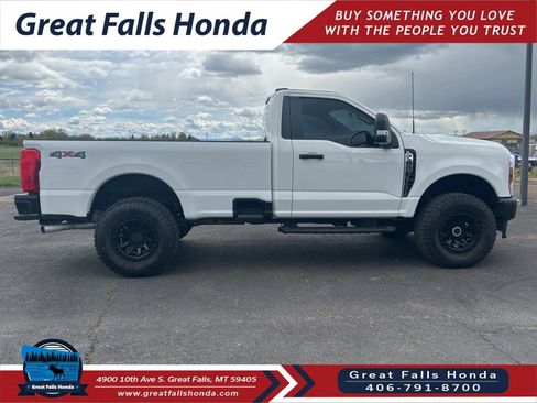 Used 2024 Ford F350 XL w/ Snow Plow/Camper Package AWD/4WD image 9