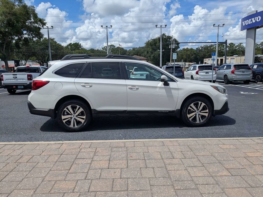Used 2019 Subaru Outback 2.5i Limited AWD/4WD image 5