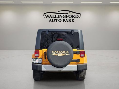 Used 2013 Jeep Wrangler Unlimited Sahara image 5