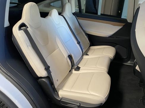 Used 2018 Tesla Model X 75D image 7