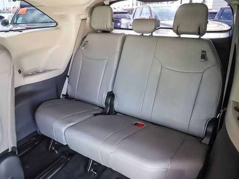 Certified 2023 Toyota Sienna Limited AWD/4WD image 20