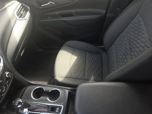 Used 2019 Chevrolet Equinox LT AWD/4WD image 17