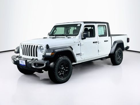 Used 2023 Jeep Gladiator Sport w/ Trailer Tow Package AWD/4WD image 1