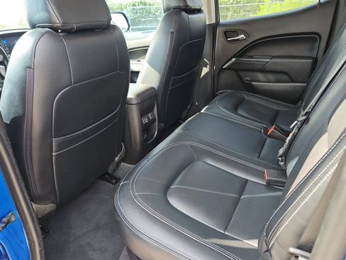 Used 2019 Chevrolet Colorado LT w/ LT Convenience Package RWD image 11
