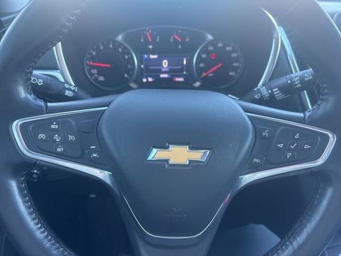 Used 2022 Chevrolet Equinox LT image 12