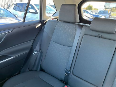 Used 2025 Toyota RAV4 XLE image 38