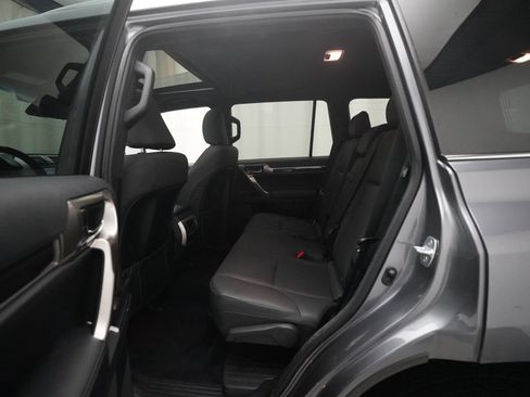Used 2020 Lexus GX 460 Premium w/ Premium Package AWD/4WD image 15