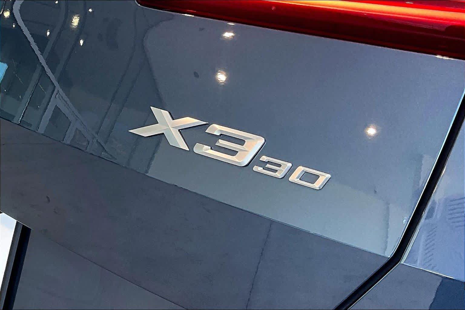 Used 2025 BMW X3 xDrive30i w/ Premium Package AWD/4WD image 9