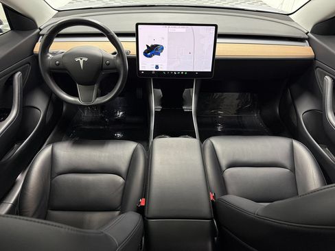 Used 2018 Tesla Model 3 Long Range RWD image 11