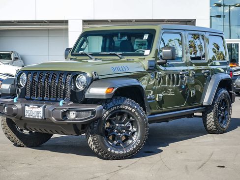 Used 2023 Jeep Wrangler Unlimited w/ Sun & Screen Package image 1